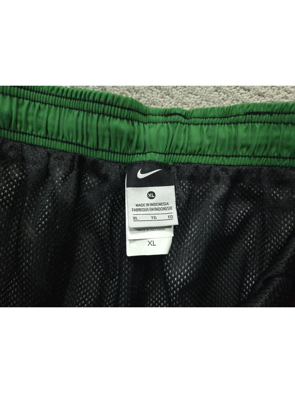 Nike Swim Trunks Mens XL Green Hibiscus Floral Tropical Board Shorts NWT